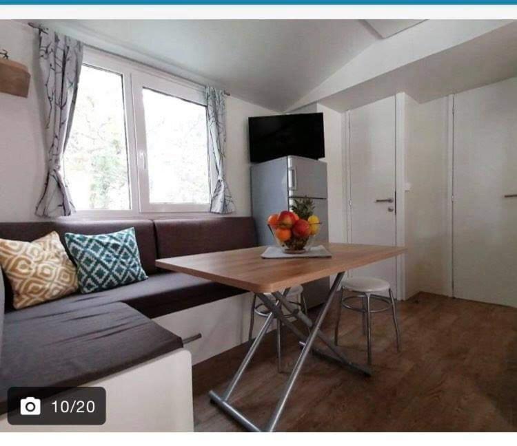 Apartman As Pirovac Luaran gambar